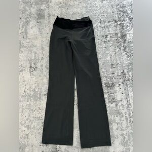 NWOT lululemon throwback Astro pant size 8 grey